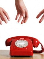 Как правильно разговаривать по телефону?